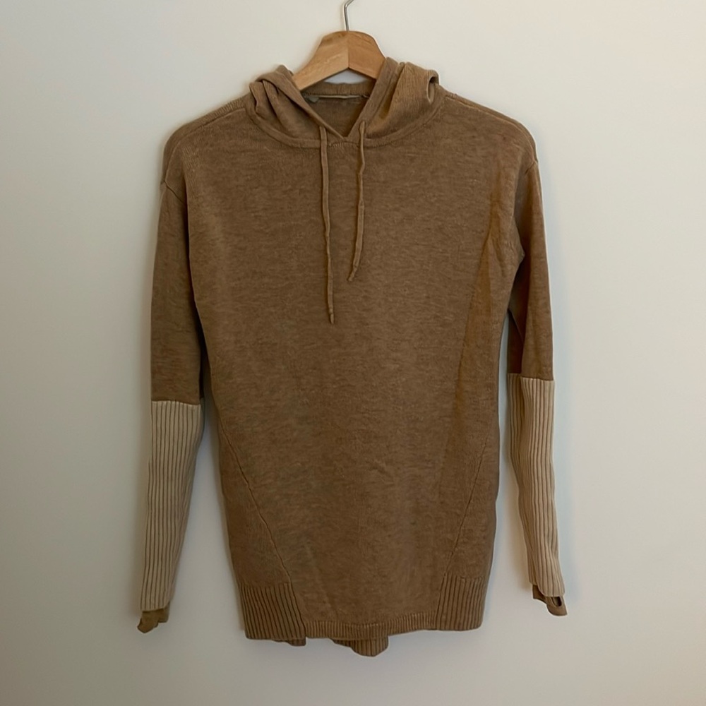 Athleta 100% merino wool pullover